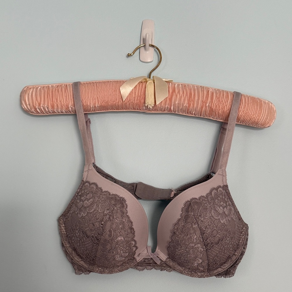 Victoria's Secret Dream Angels Push-up Bra in Gray Lace